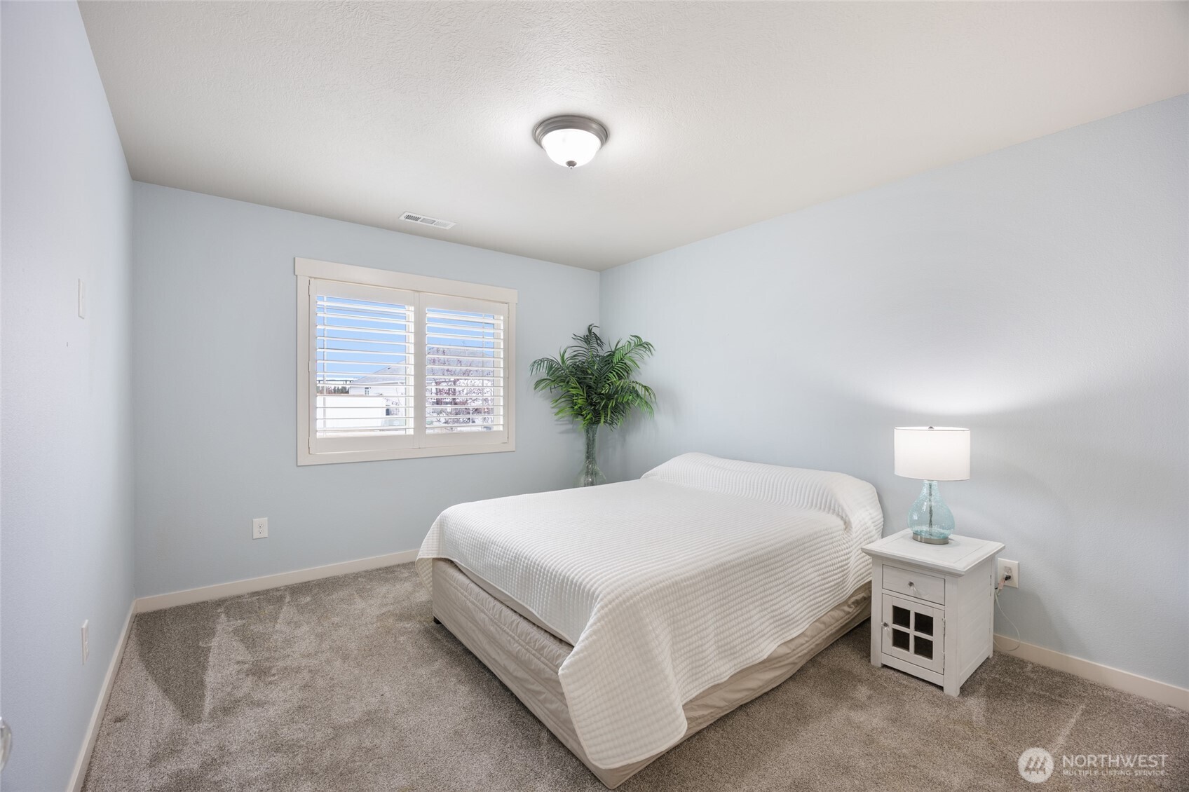 430 S Birch Street , Moses Lake, WA 98837