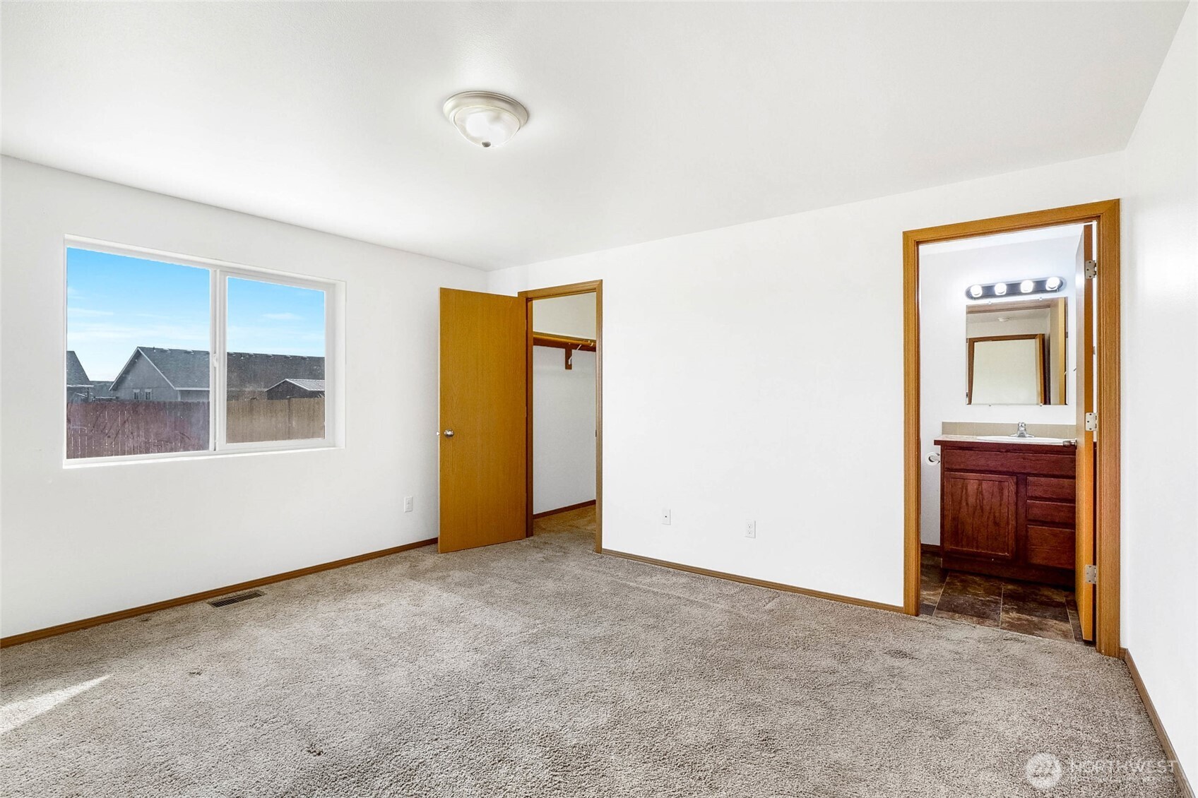 950 K Street SE, Ephrata, WA 98823