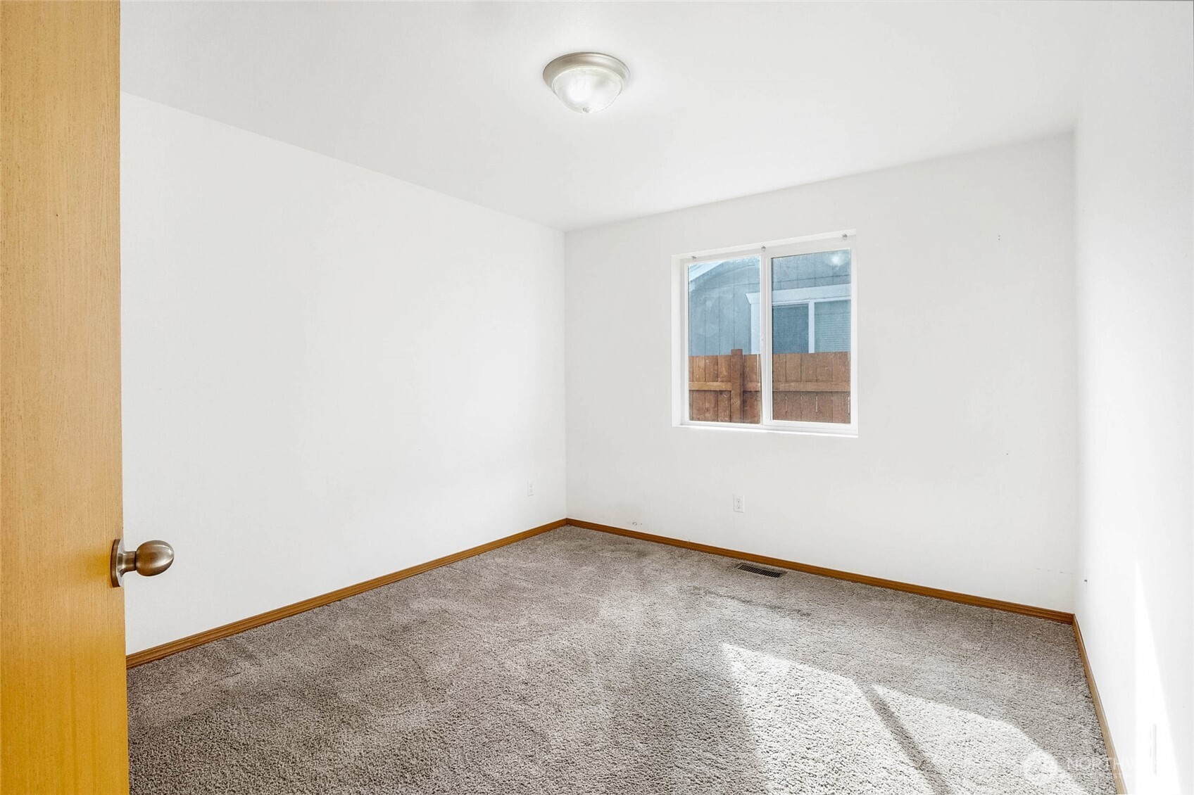 950 K Street SE, Ephrata, WA 98823