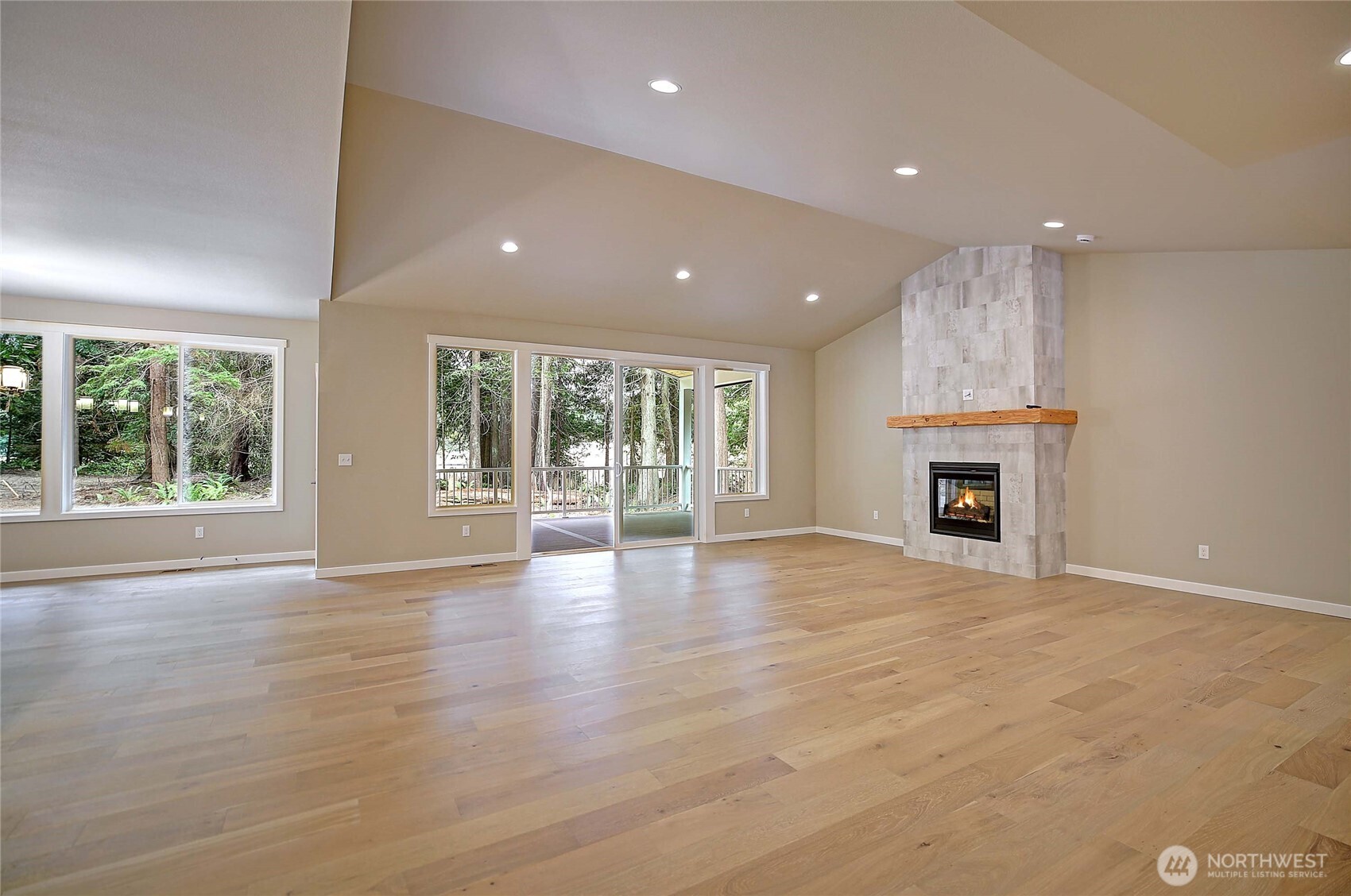 2802 Park Drive , Camano Island, WA 98282