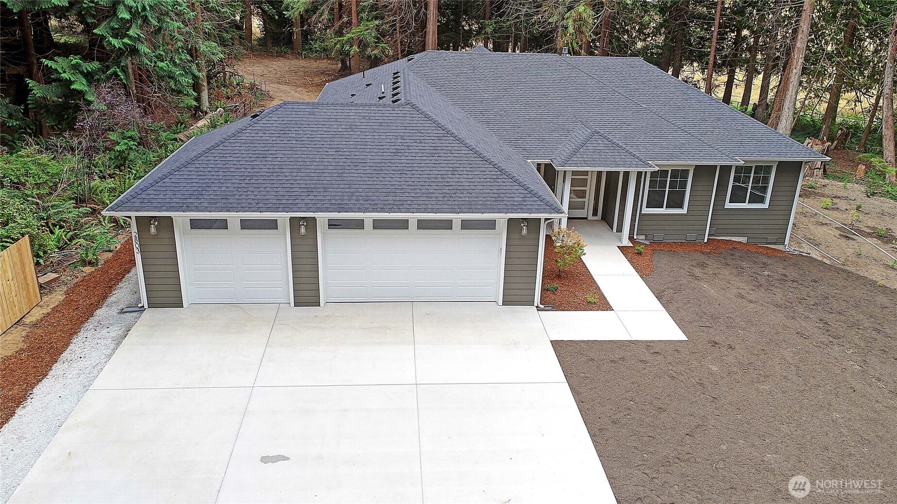 2802 Park Drive , Camano Island, WA 98282