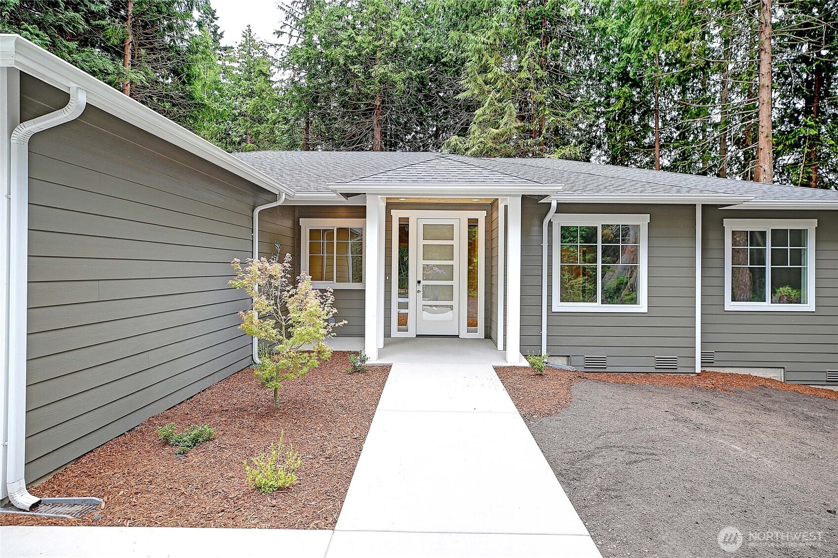 2802 Park Drive , Camano Island, WA 98282