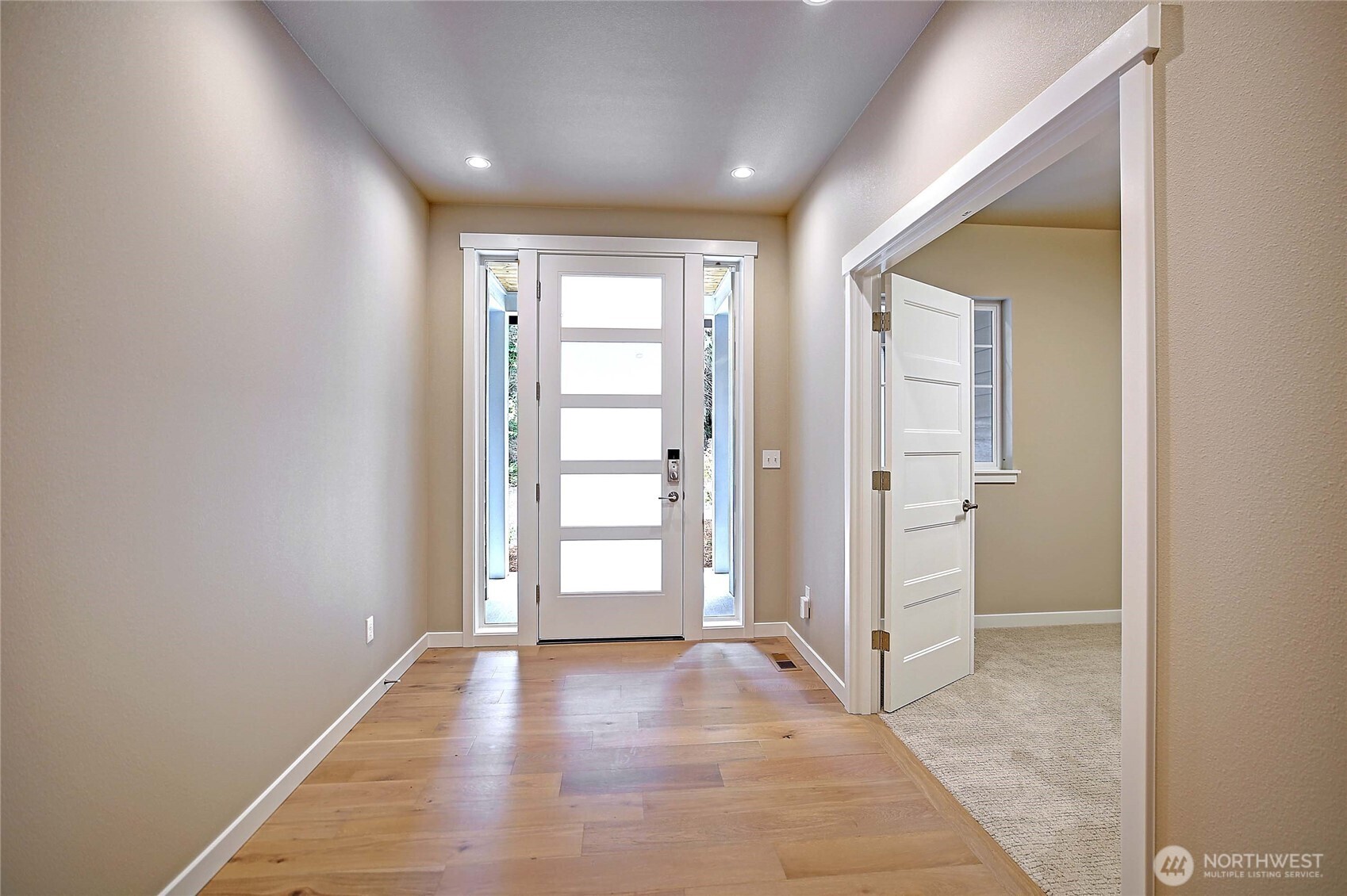 2802 Park Drive , Camano Island, WA 98282