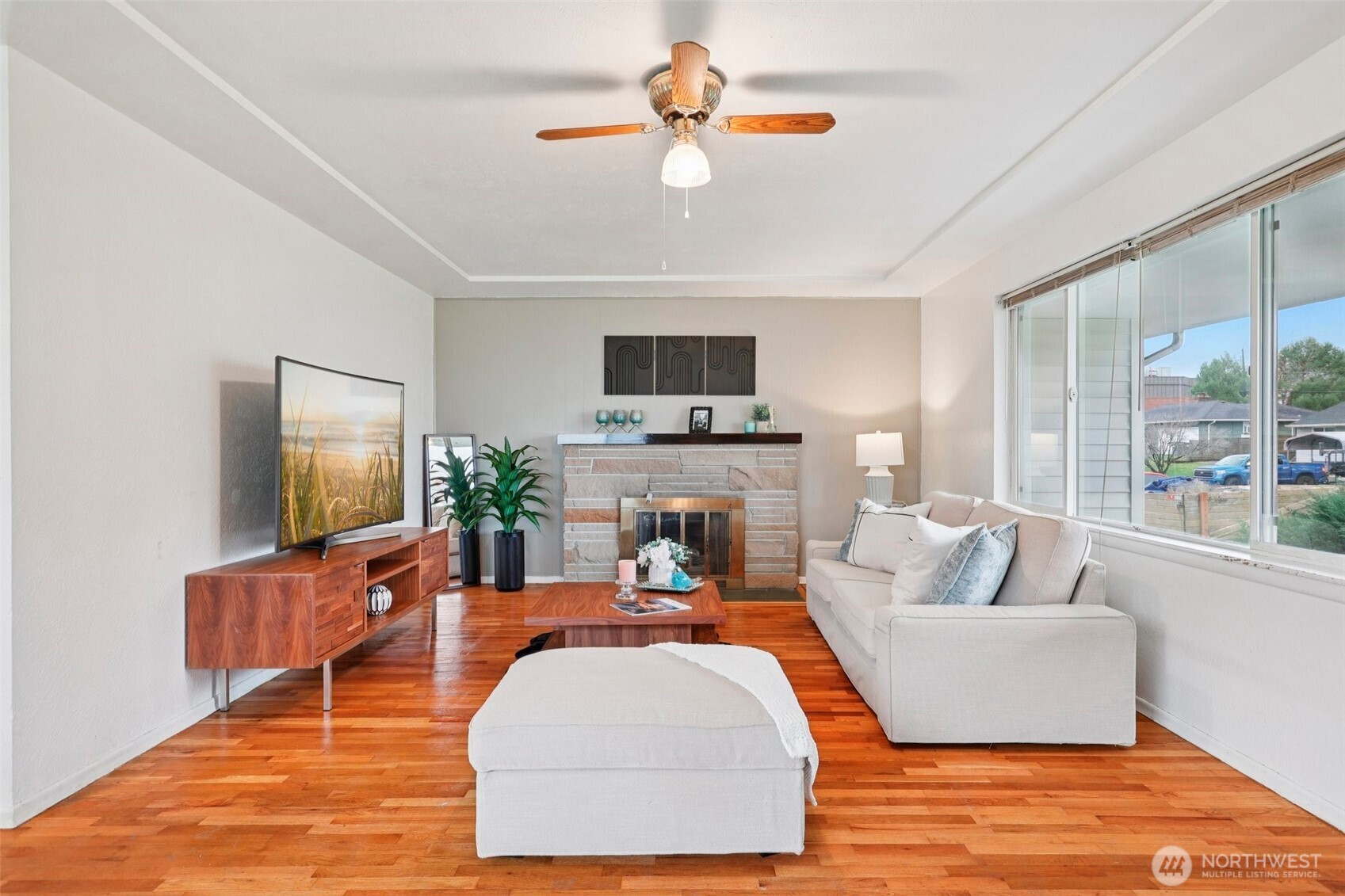 10316 Becker Drive SW, Lakewood, WA 98499