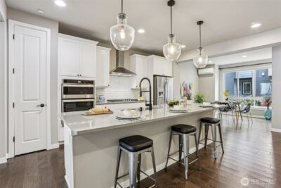 610 237th Place SE #B, Bothell, WA 98021 - Photo 2