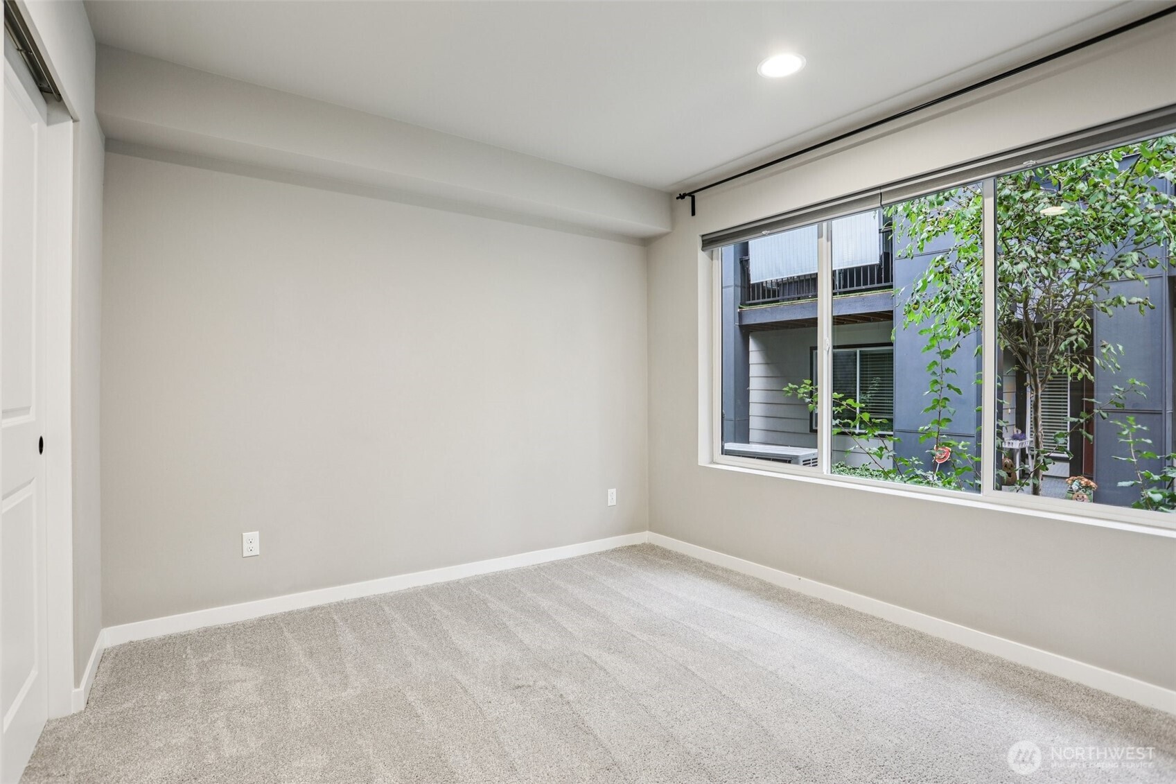 610 237th Place SE #B, Bothell, WA 98021