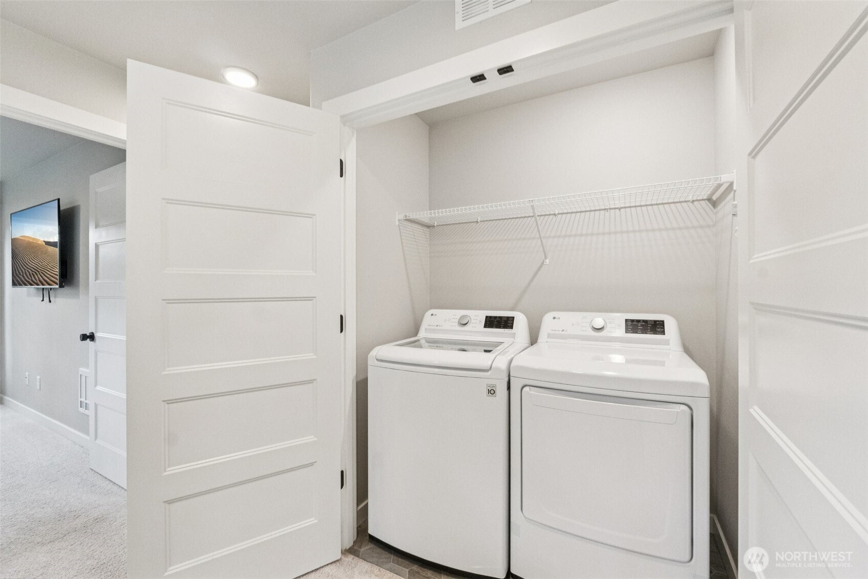 13717 Admiralty Way #J1, Lynnwood, WA 98087