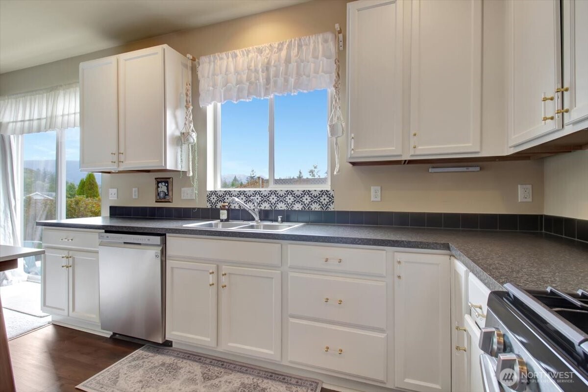 5488 Buckhorn Way , Mount Vernon, WA 98273