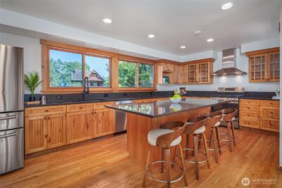 937 N 71st Street , Seattle, WA 98103 - Photo 13