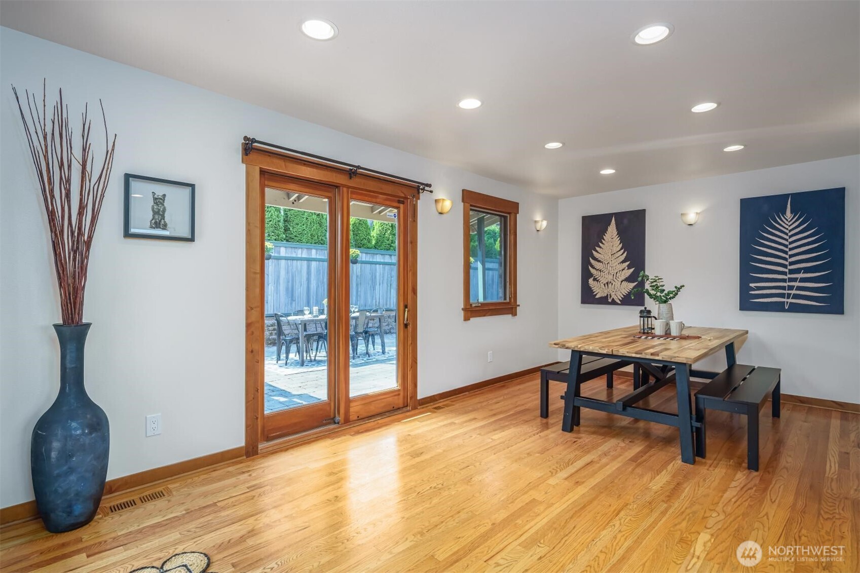 937 N 71st Street , Seattle, WA 98103