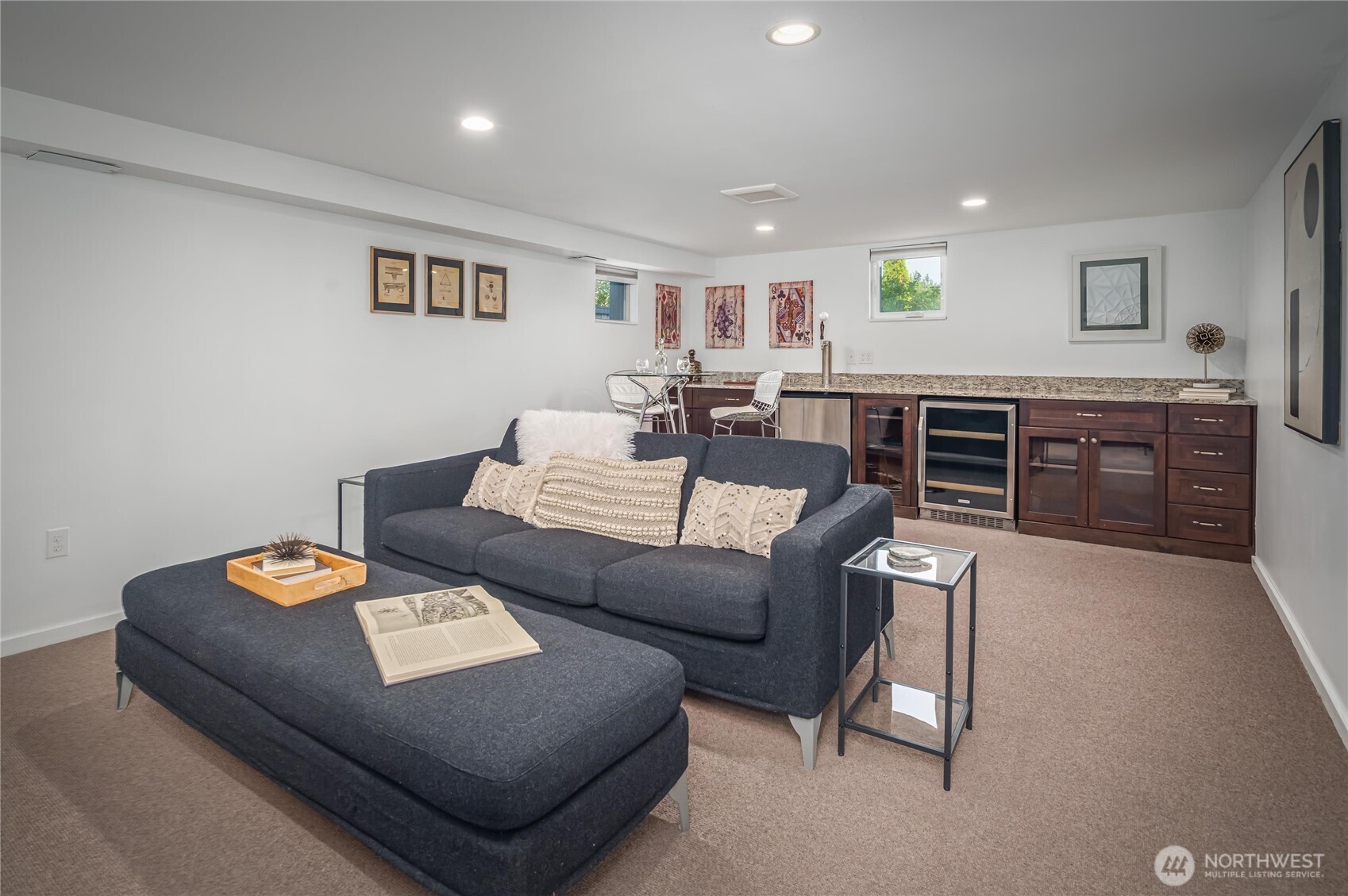 937 N 71st Street , Seattle, WA 98103