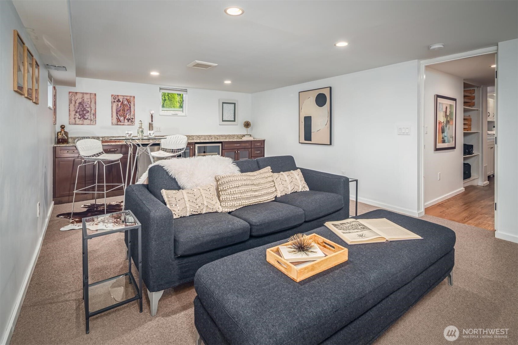 937 N 71st Street , Seattle, WA 98103