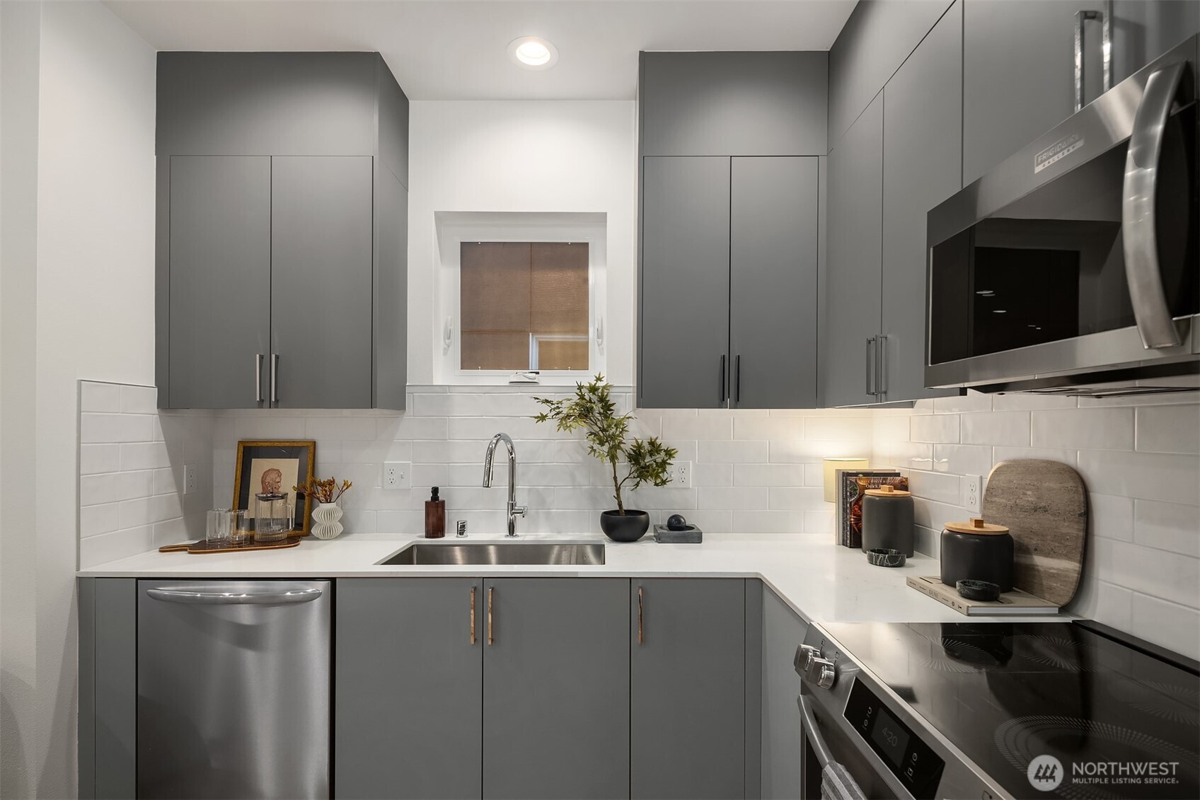 1827 14th Avenue #B, Seattle, WA 98122