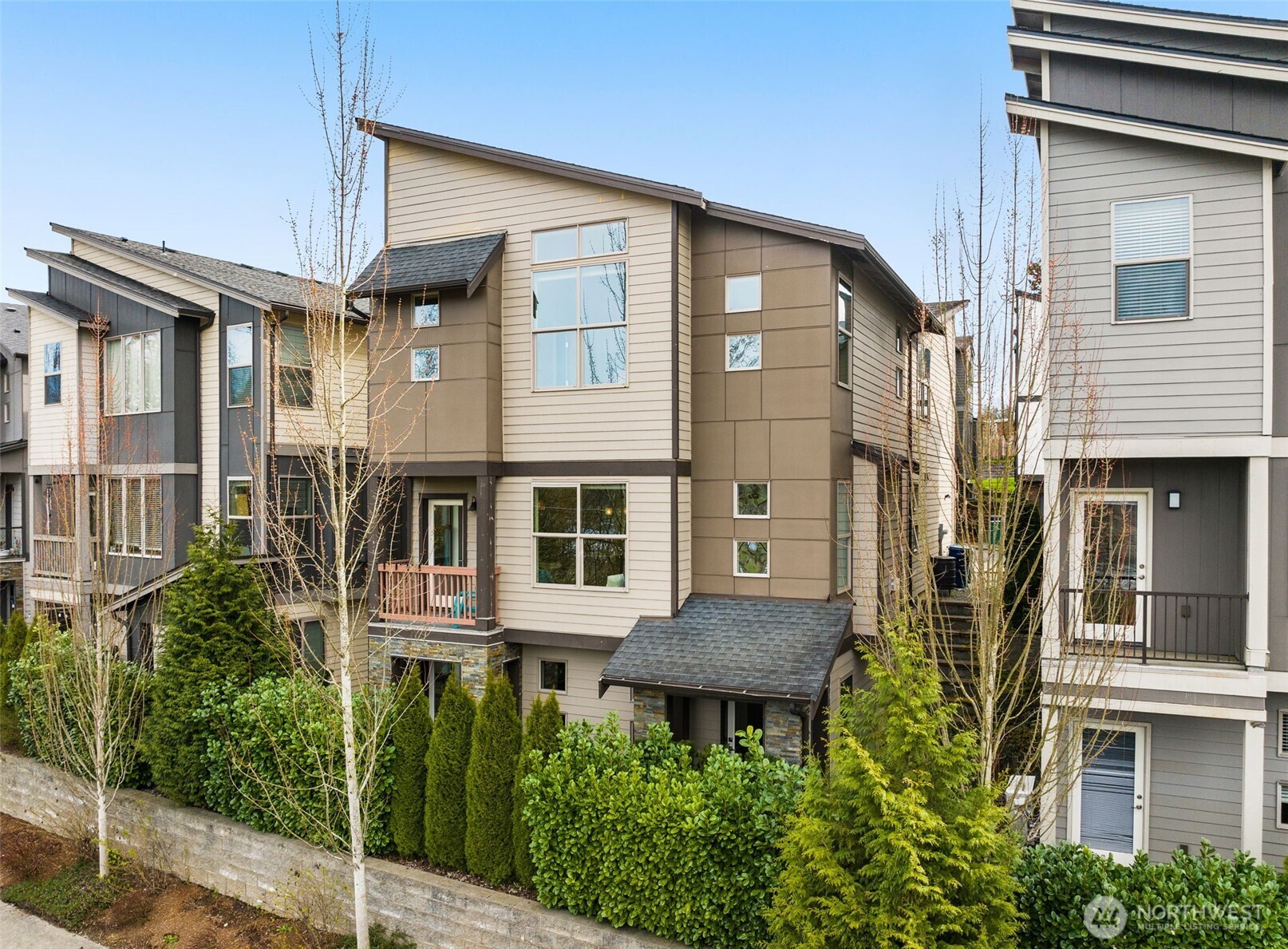 16329 Main View Lane NE, Duvall, WA 98019-8648