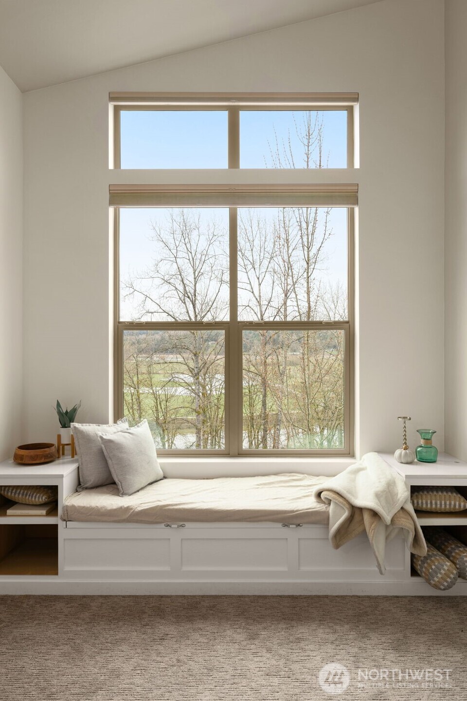 16329 Main View Lane NE, Duvall, WA 98019-8648