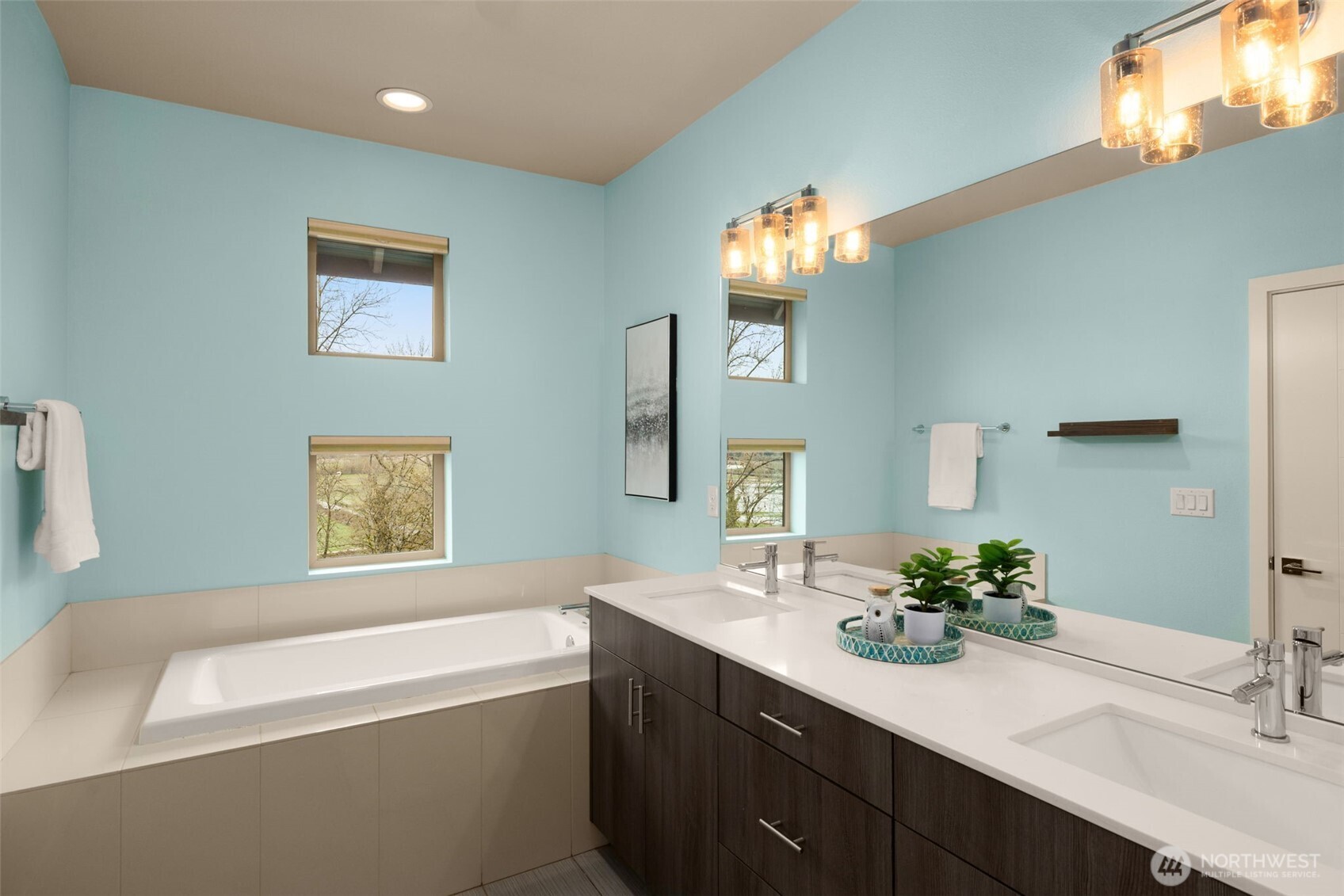 16329 Main View Lane NE, Duvall, WA 98019-8648