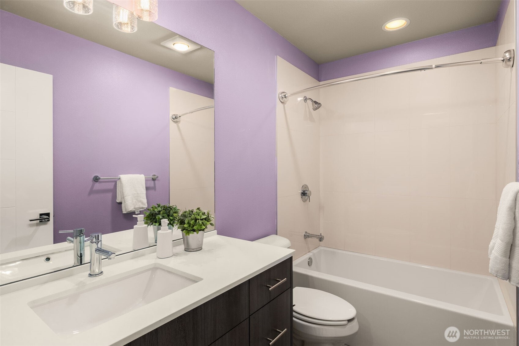 16329 Main View Lane NE, Duvall, WA 98019-8648