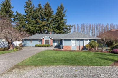170 Hurricane Ridge Drive , Sequim, WA 98382
