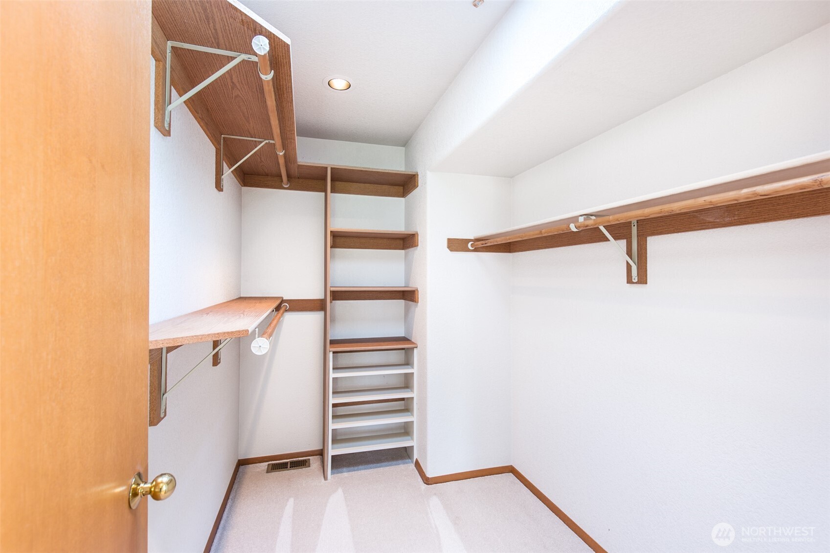 170 Hurricane Ridge Drive , Sequim, WA 98382