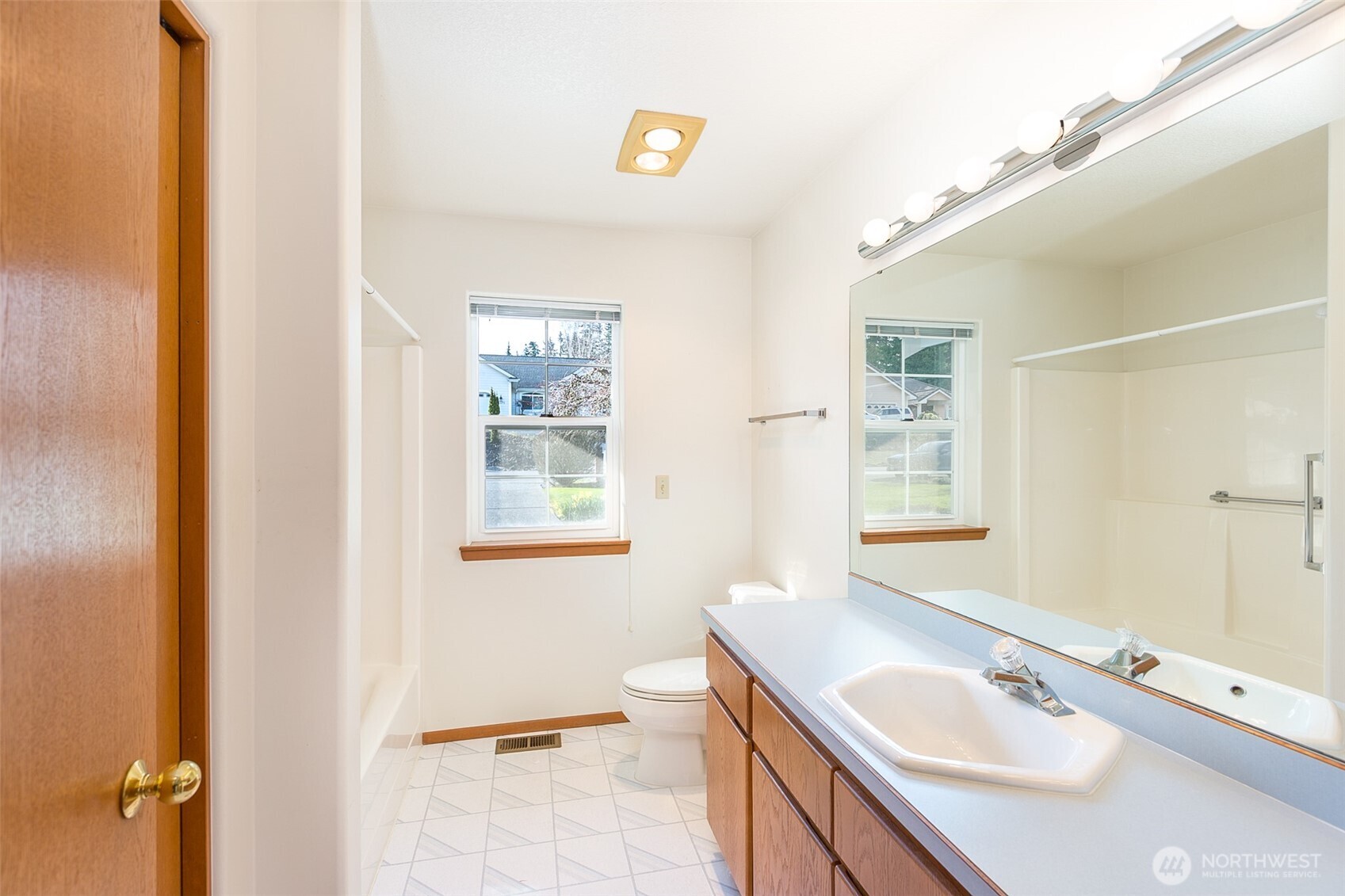 170 Hurricane Ridge Drive , Sequim, WA 98382