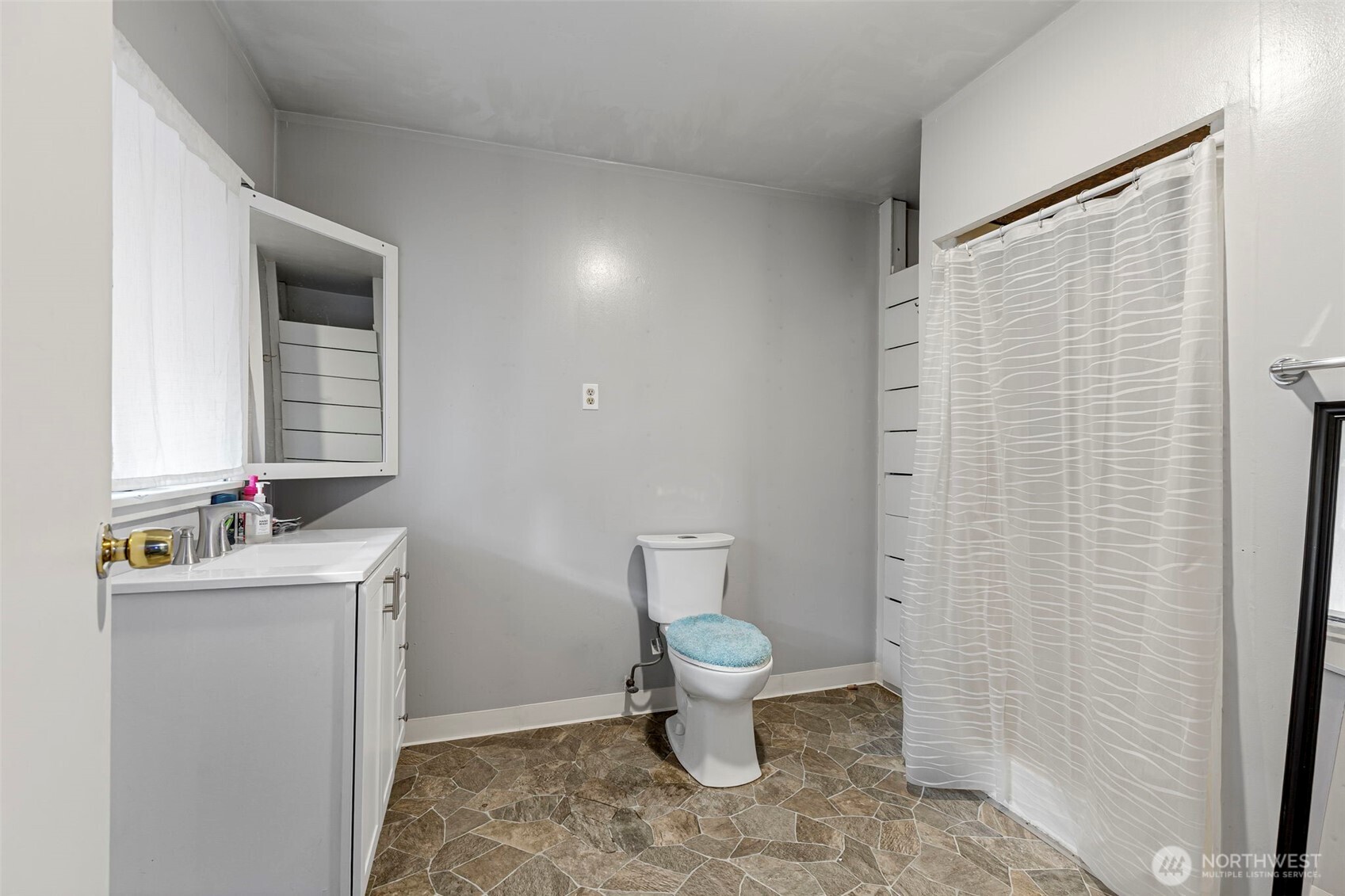 5130 Victory Drive SW, Port Orchard, WA 98367