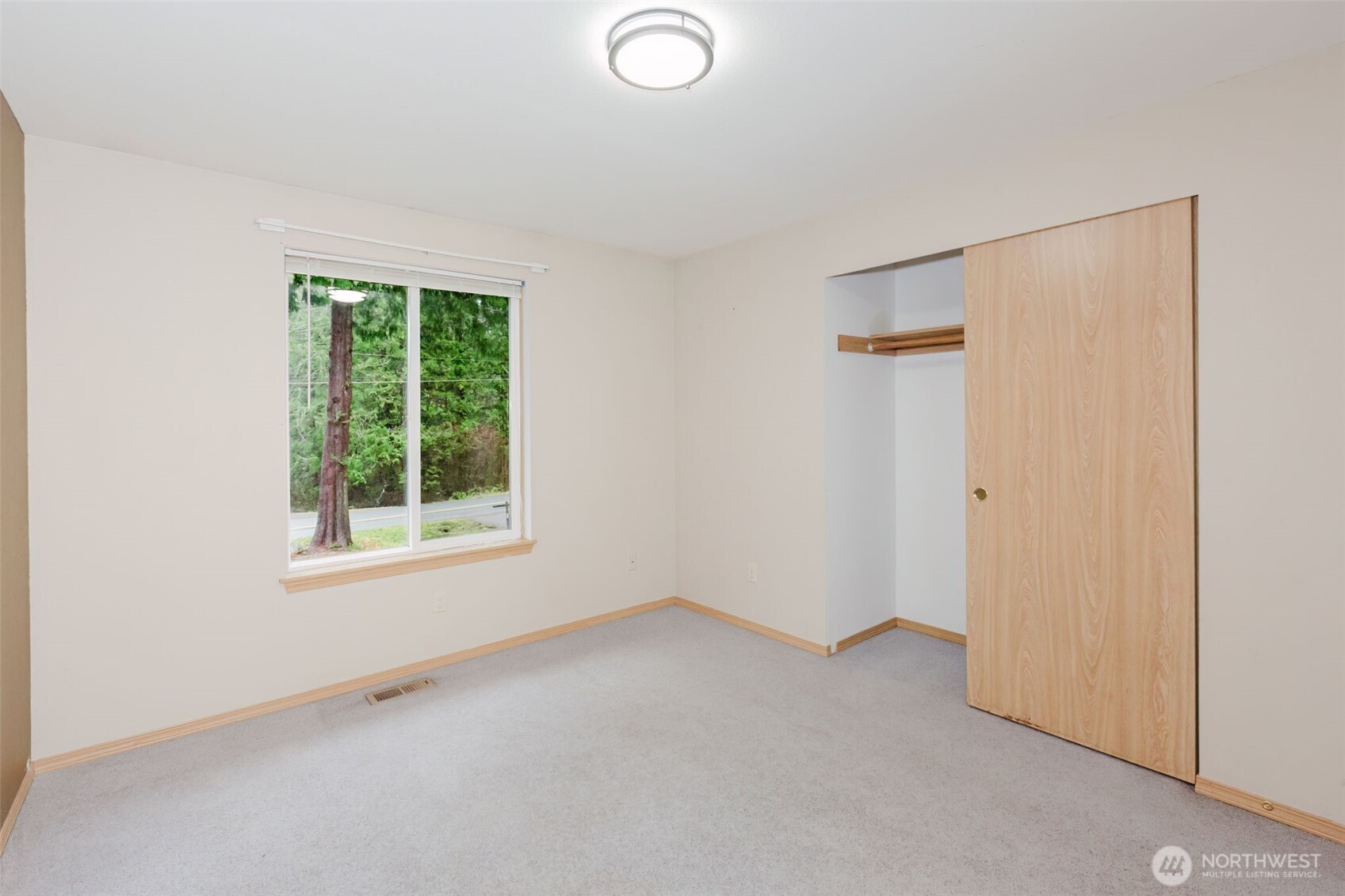 501 E Saint Andrews Drive , Shelton, WA 98584