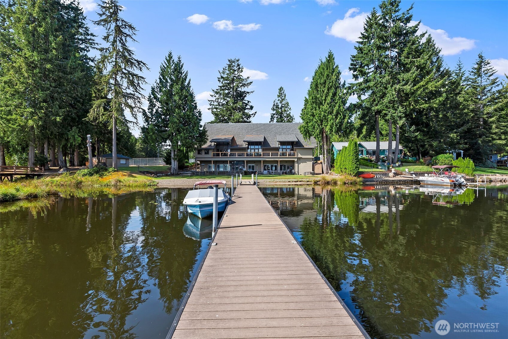 501 E Saint Andrews Drive , Shelton, WA 98584