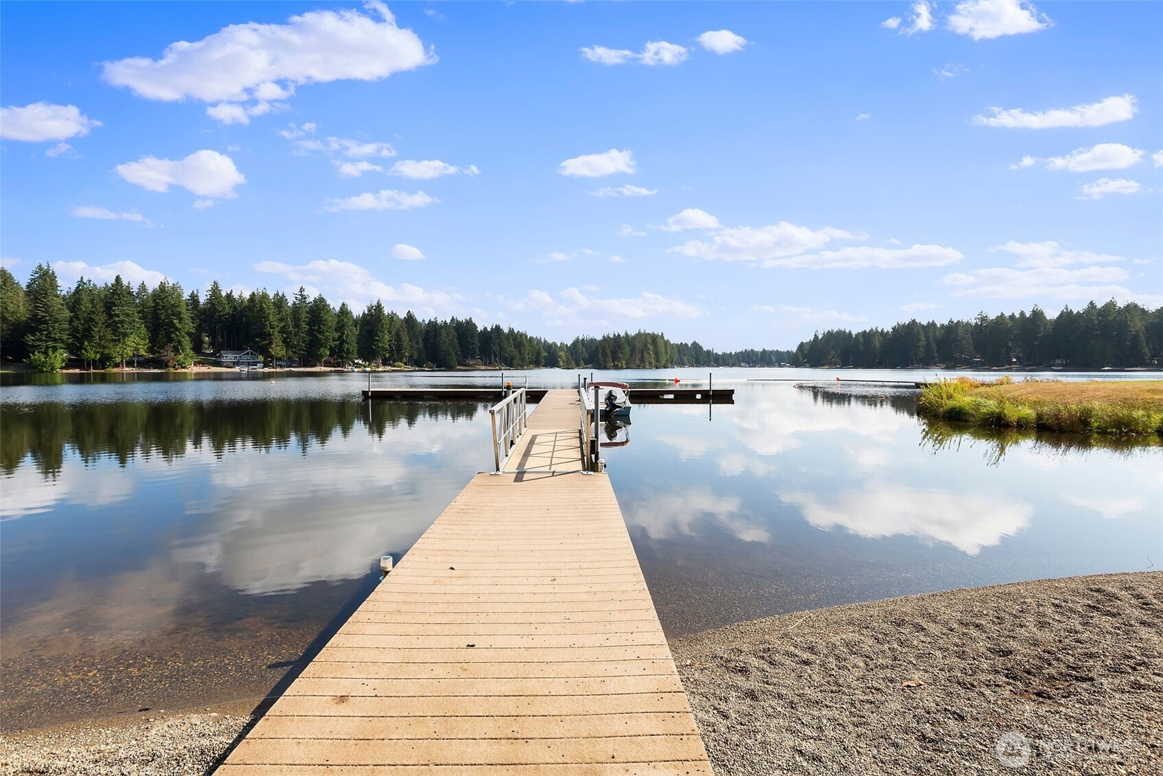 501 E Saint Andrews Drive , Shelton, WA 98584