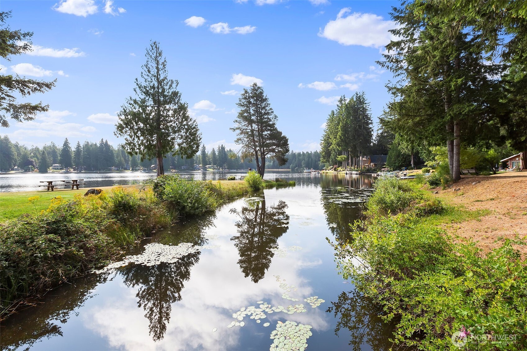 501 E Saint Andrews Drive , Shelton, WA 98584