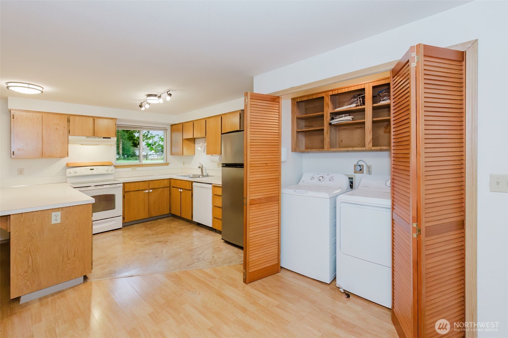 501 E Saint Andrews Drive , Shelton, WA 98584