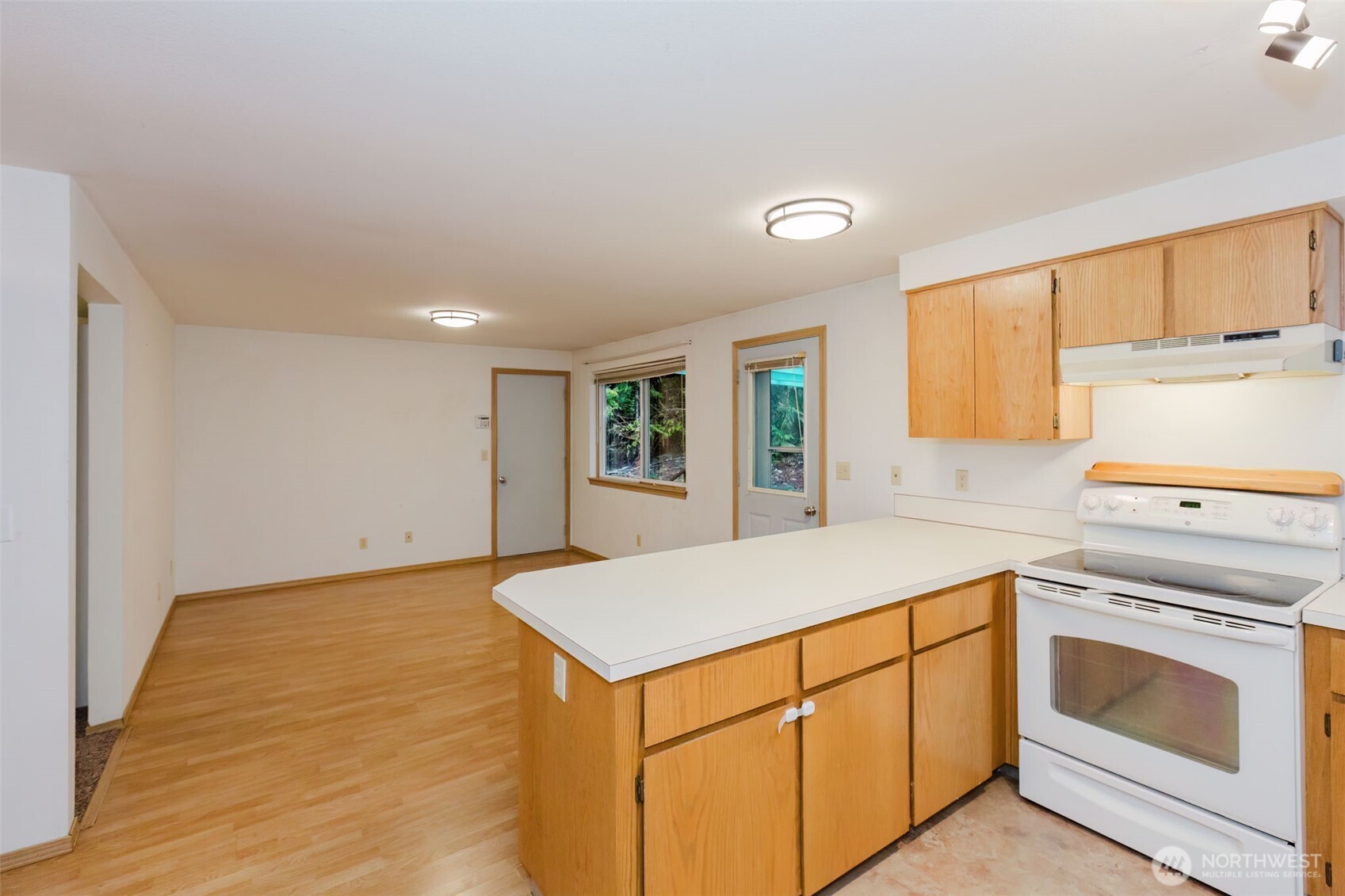 501 E Saint Andrews Drive , Shelton, WA 98584