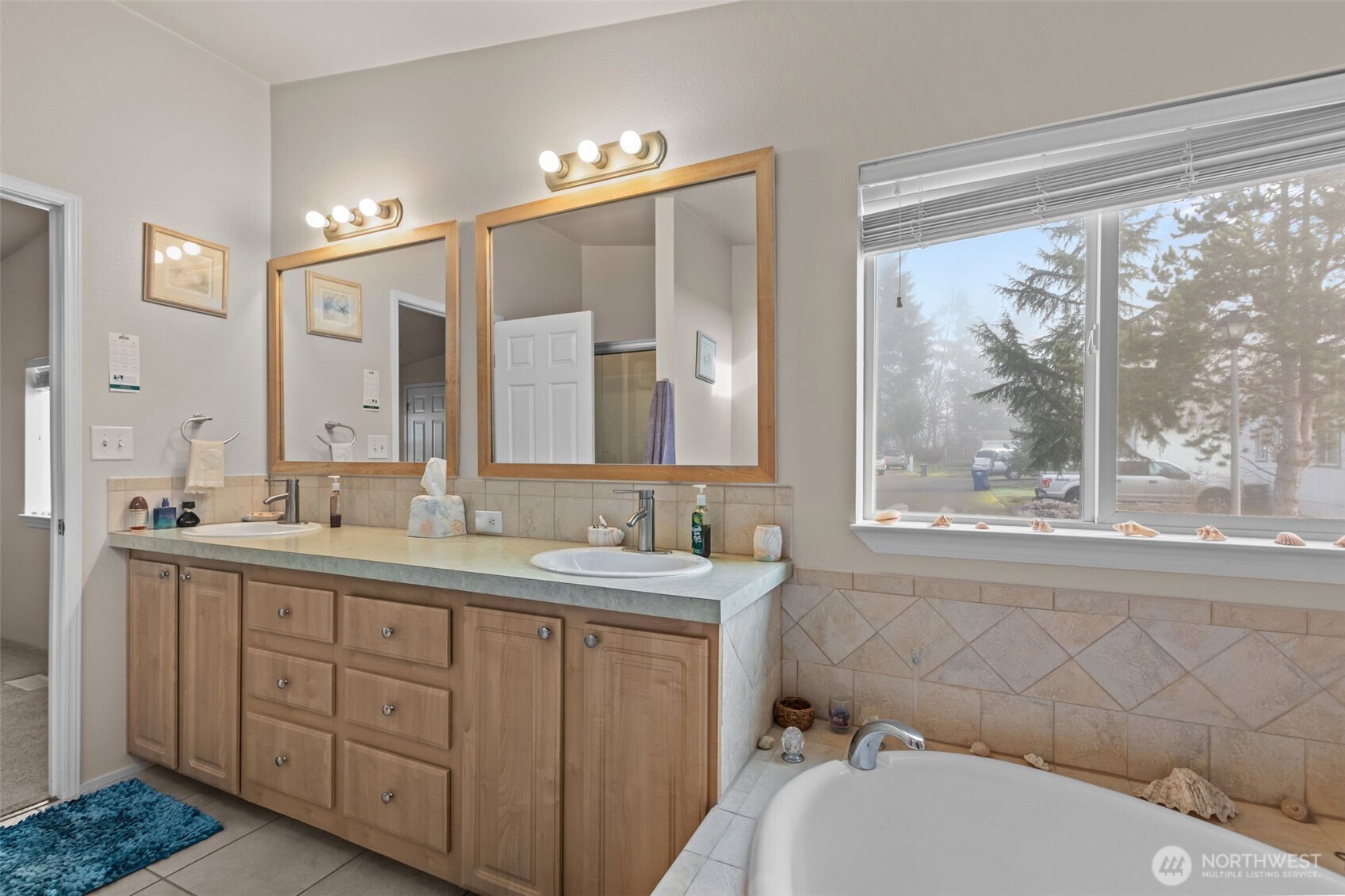 31600 126th Avenue SE #E29, Auburn, WA 98092