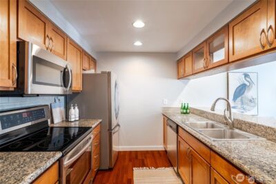 25 N Broadway Street #301, Tacoma, WA 98403 - Photo 8