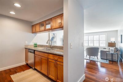 25 N Broadway Street #301, Tacoma, WA 98403 - Photo 9