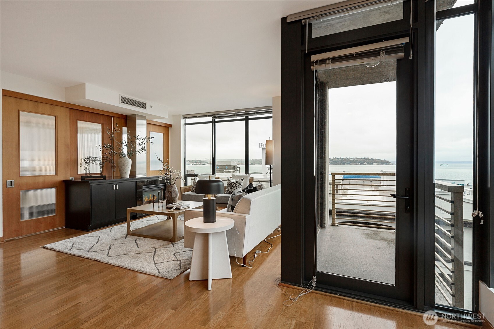 2716 Elliot Avenue #800, Seattle, WA 98121