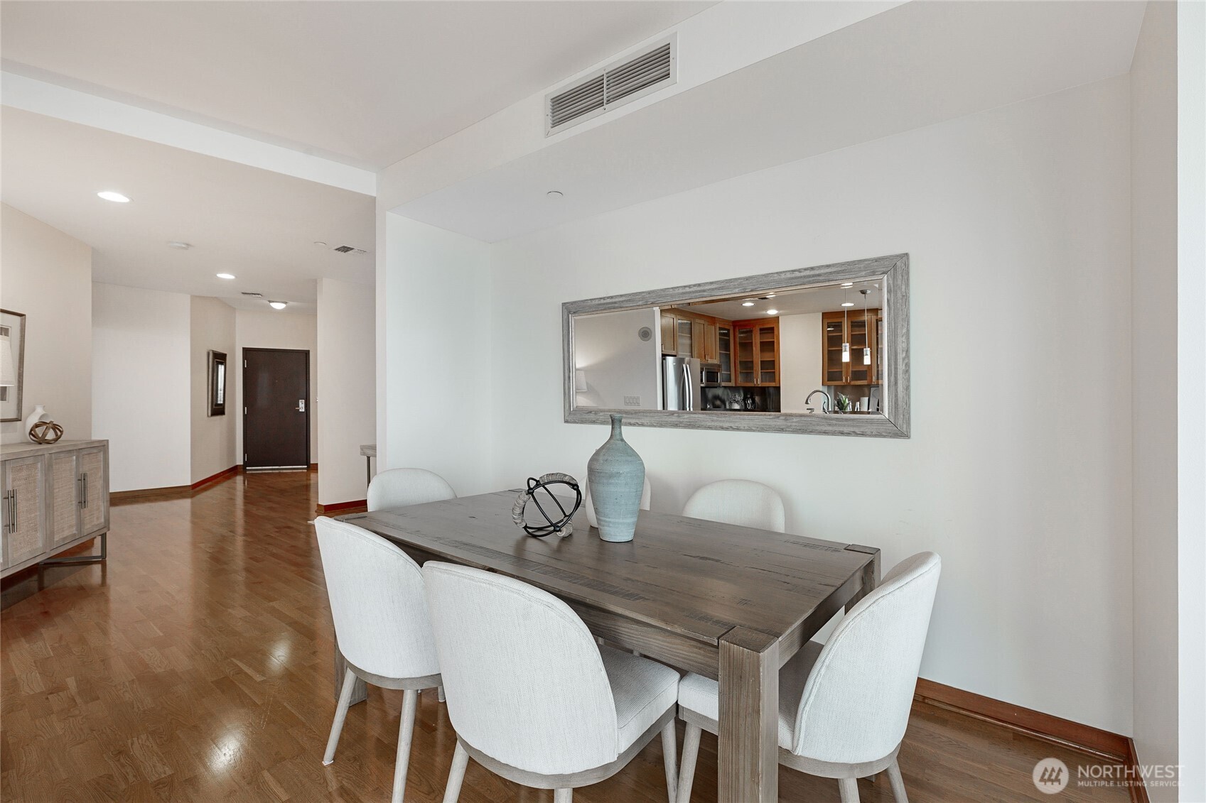 2716 Elliot Avenue #800, Seattle, WA 98121