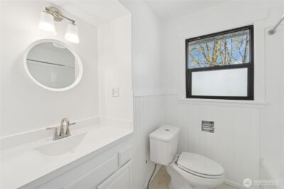 209 W Blaine Street , Seattle, WA 98119 - Photo 25