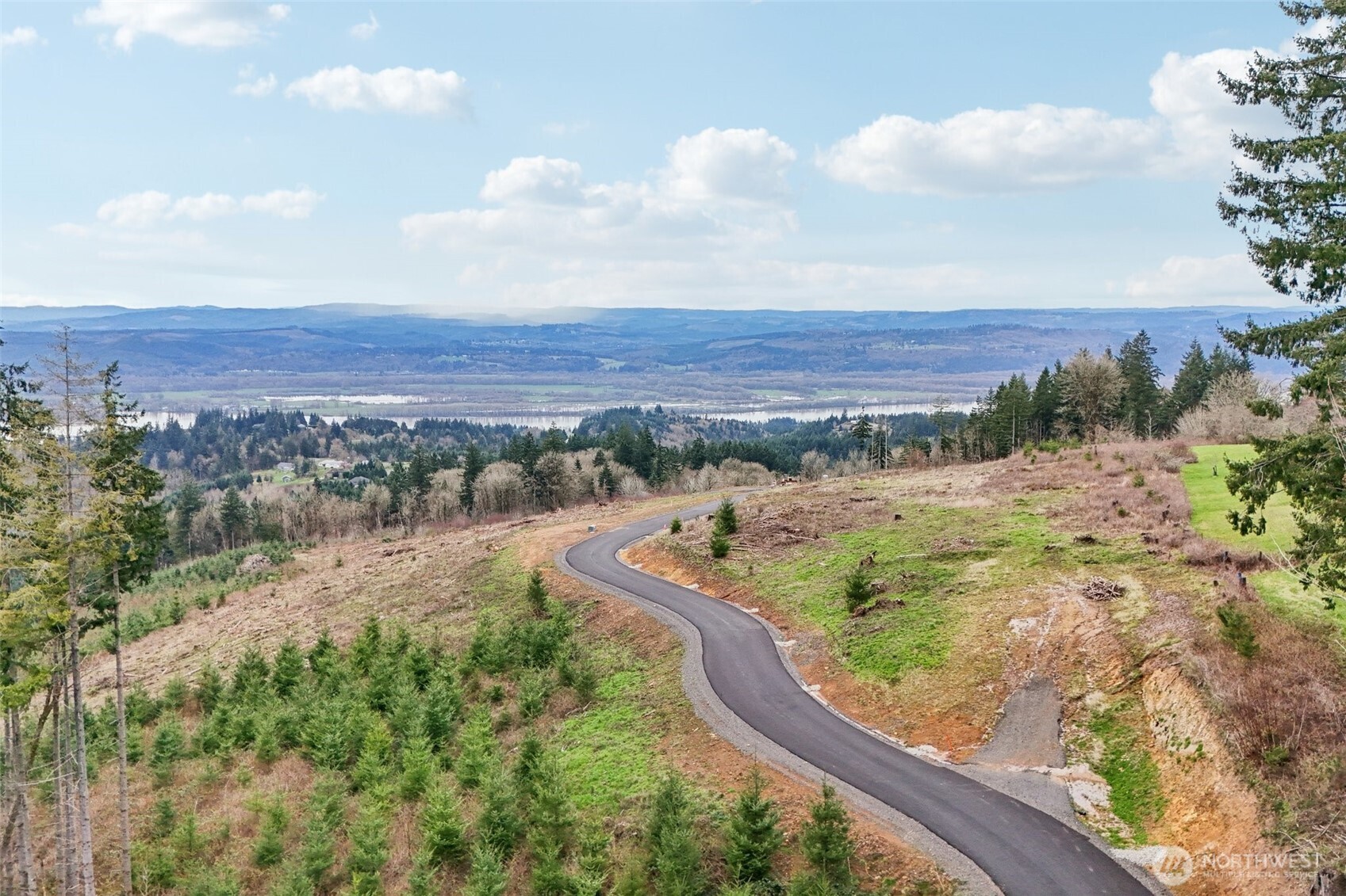 685 Anderson Drive , Kalama, WA 98625