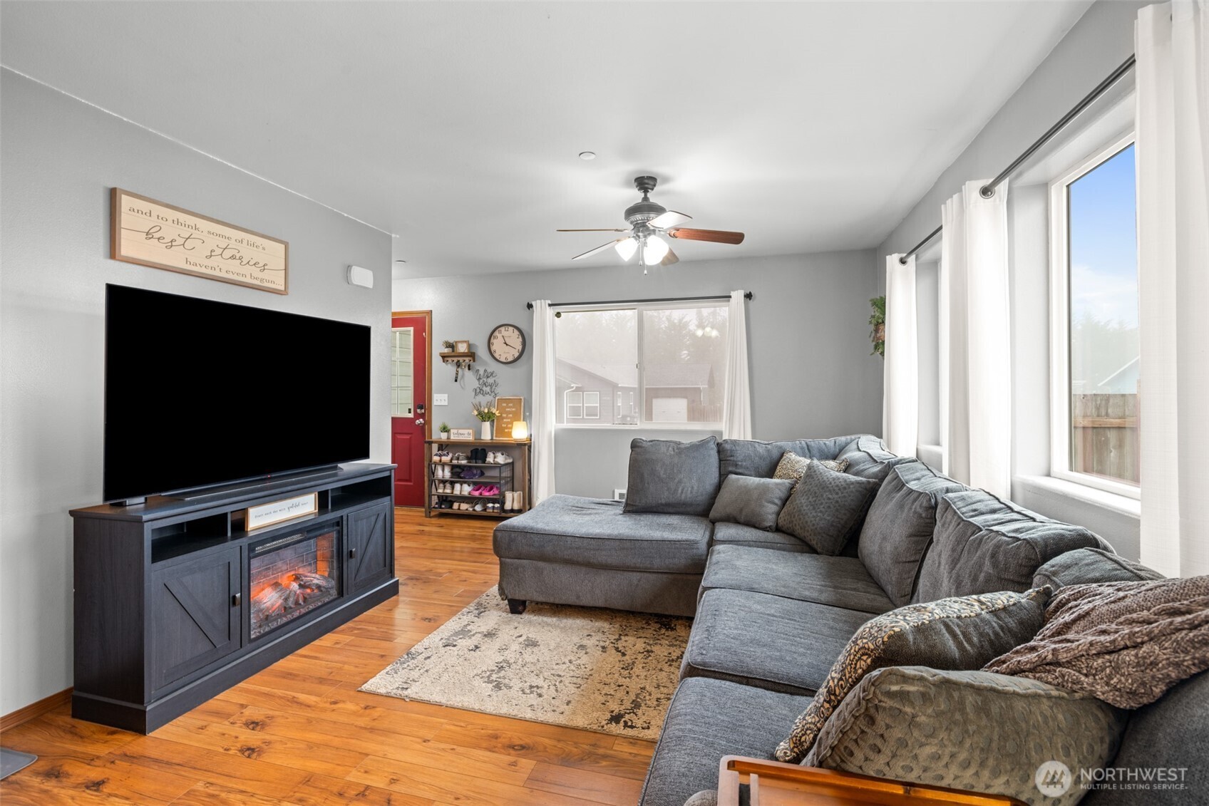 1928 Village Circle , Port Angeles, WA 98362