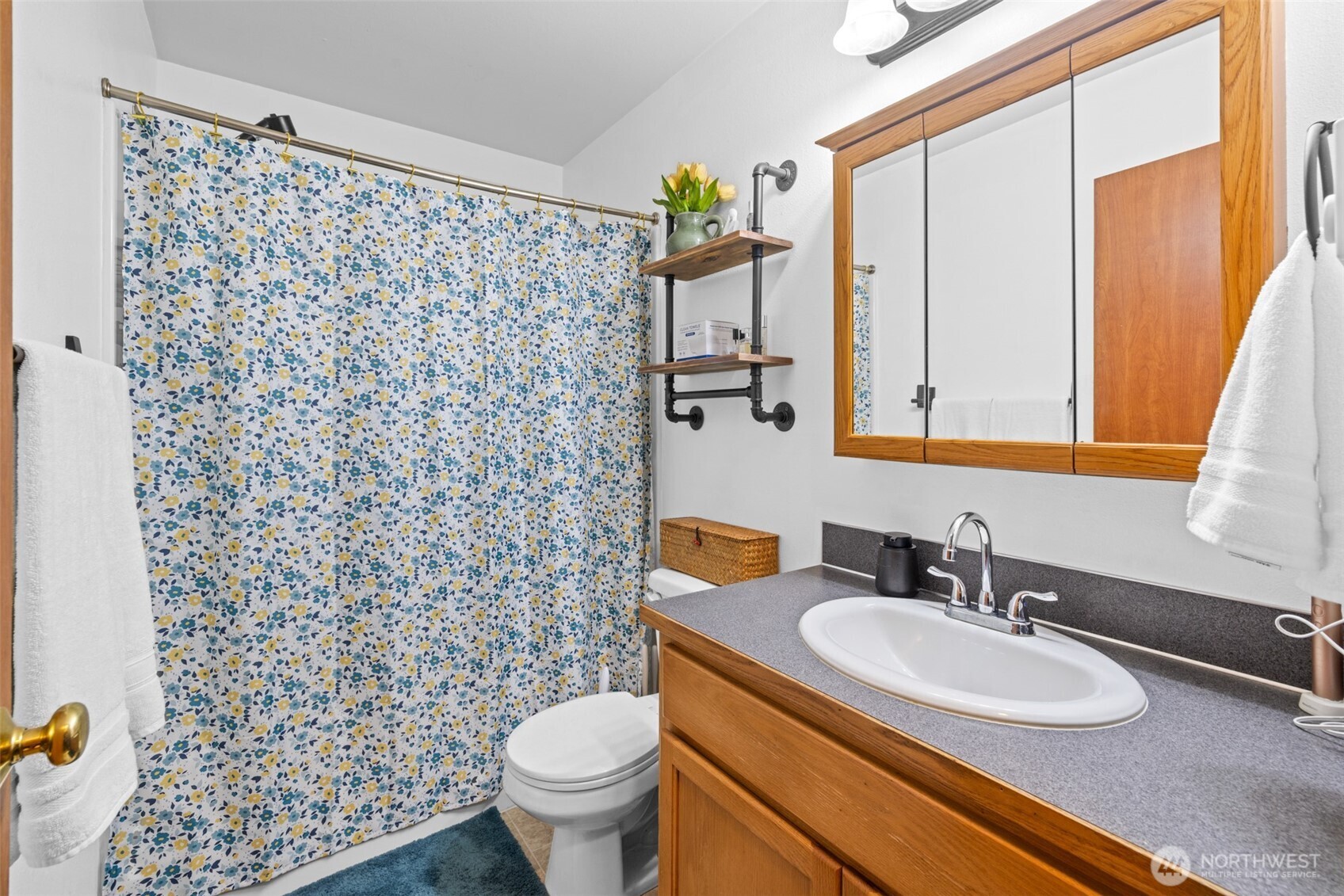 1928 Village Circle , Port Angeles, WA 98362