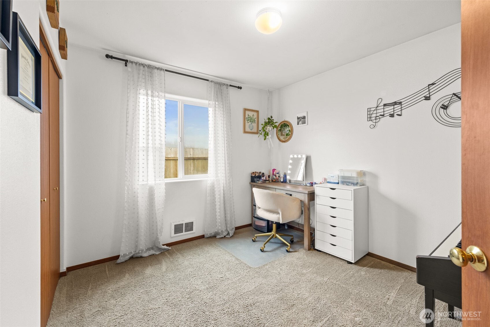 1928 Village Circle , Port Angeles, WA 98362