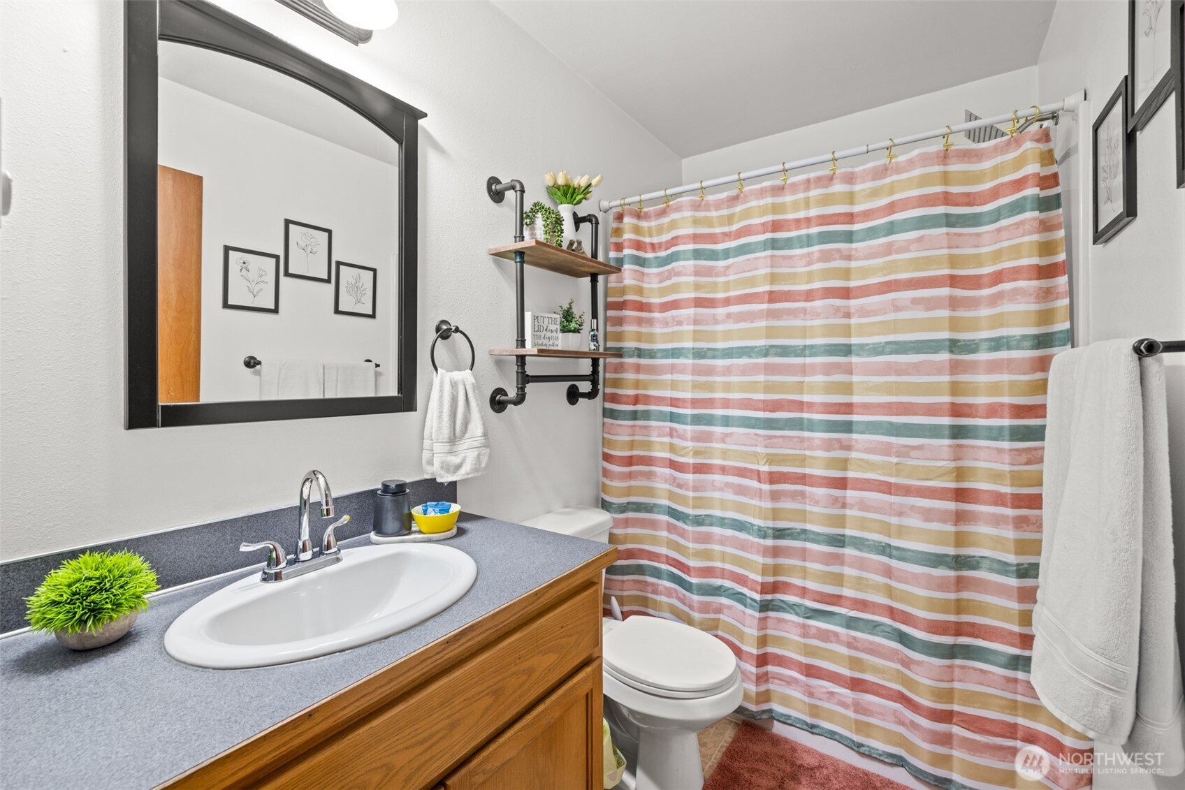 1928 Village Circle , Port Angeles, WA 98362