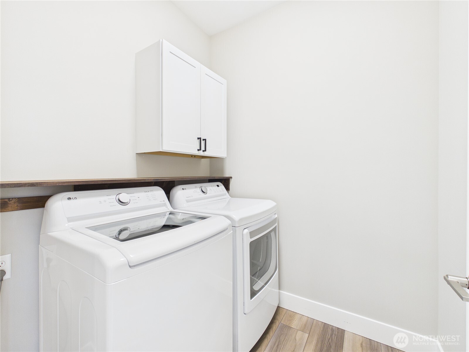 925 N Macaw Avenue , East Wenatchee, WA 98802