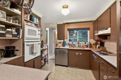 8620 35th Avenue SW, Seattle, WA 98126 - Photo 9