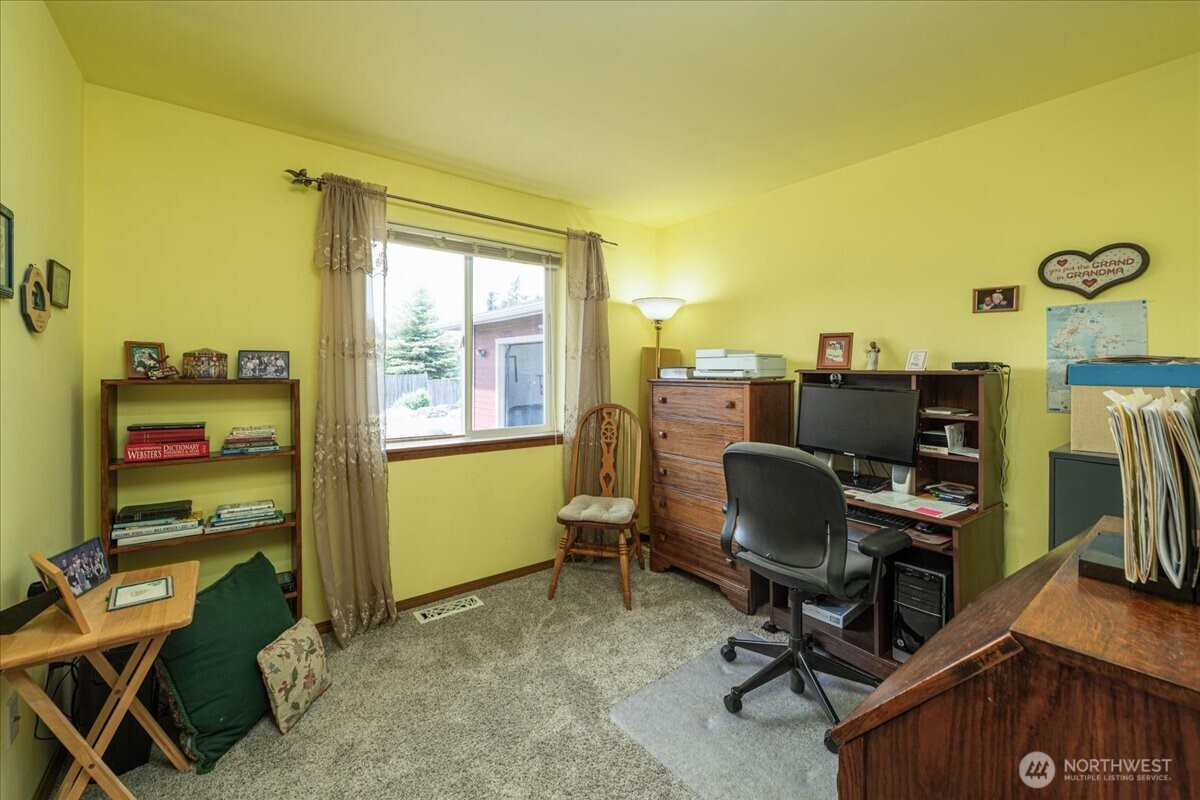 1890 Edgewood Drive , Camano Island, WA 98282