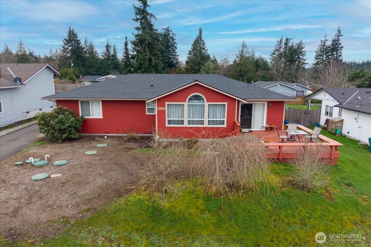 1890 Edgewood Drive , Camano Island, WA 98282
