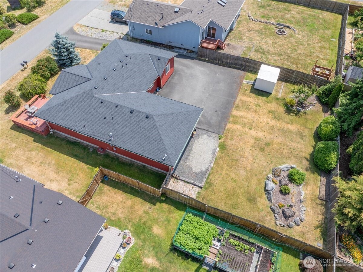 1890 Edgewood Drive , Camano Island, WA 98282