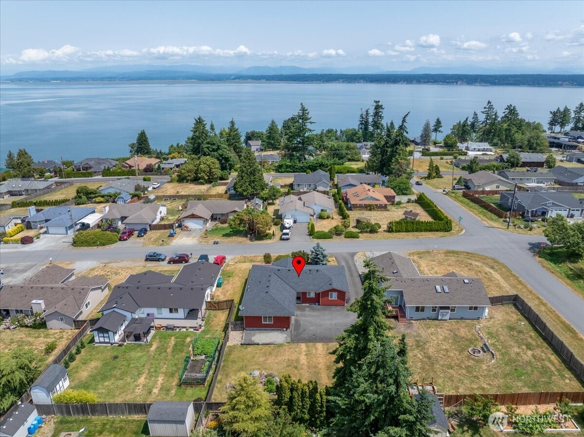 1890 Edgewood Drive , Camano Island, WA 98282
