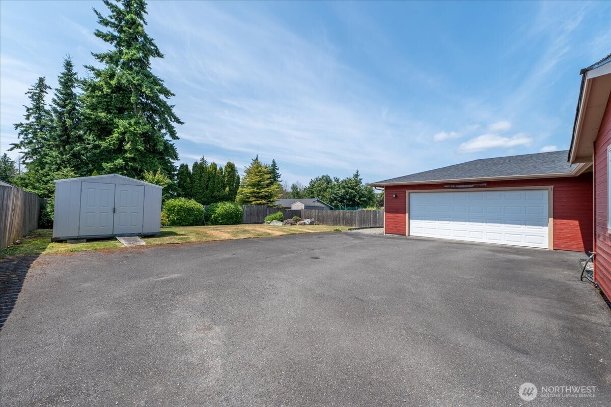 1890 Edgewood Drive , Camano Island, WA 98282