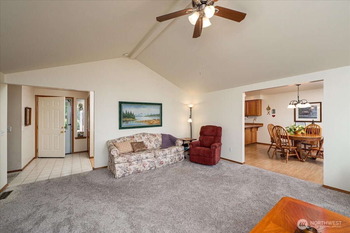 1890 Edgewood Drive , Camano Island, WA 98282